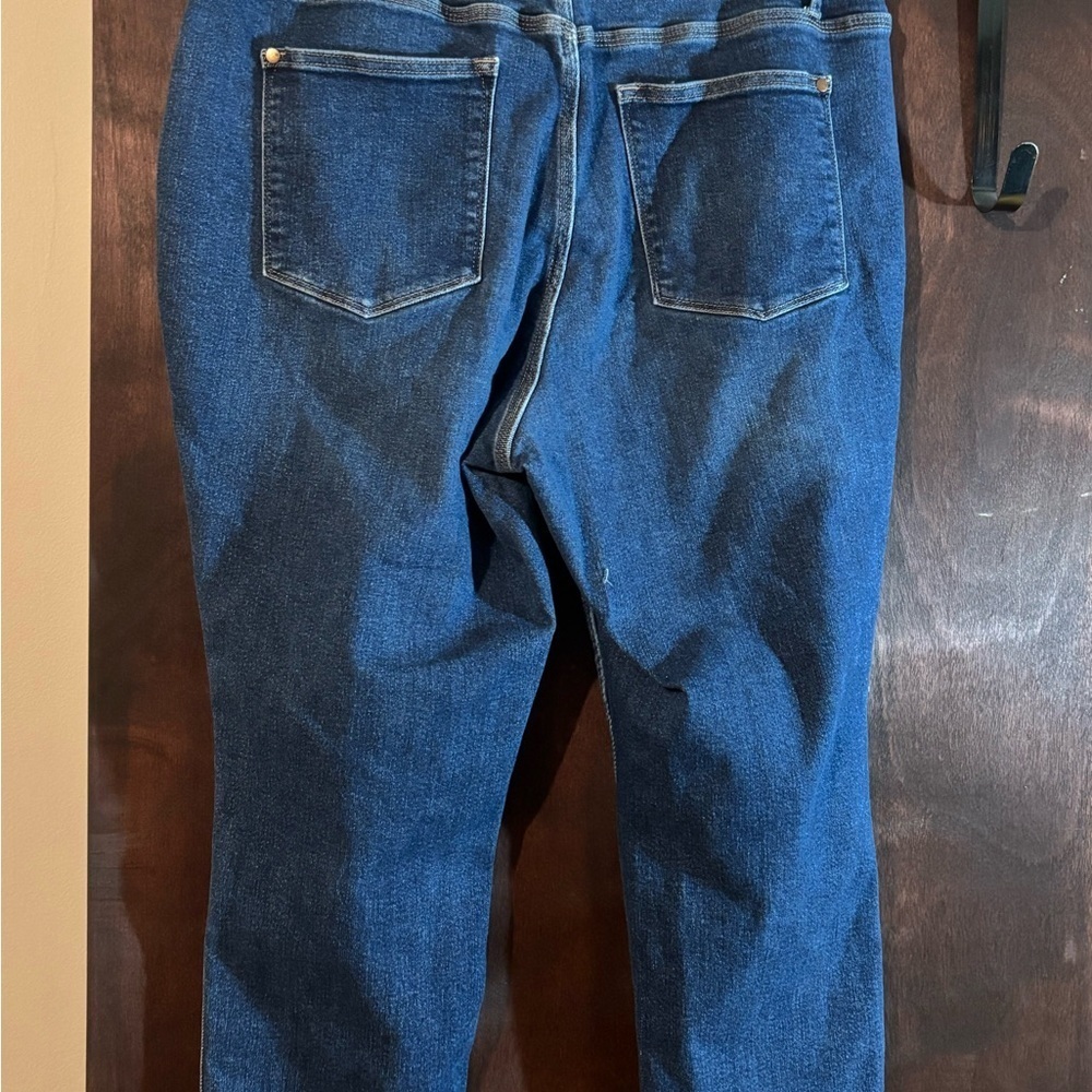 Judy Blue High Waist Cropped Straight Fit with Side Slit Jeans - Picture 2 of 3